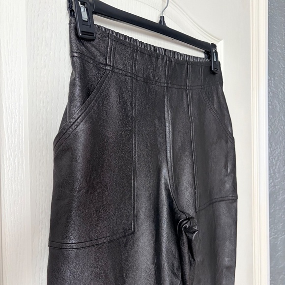 Spanx Vegan Leather Like Noir Black Shaping Jogger Pants, pockets, Medium - Picture 6 of 13